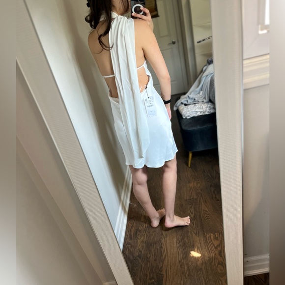 White satin open back halter dress - Picture 7 of 16